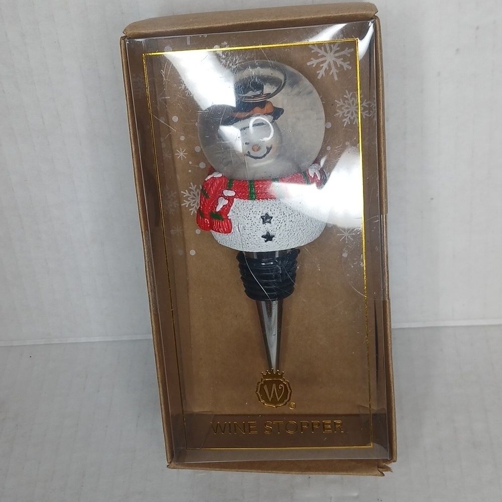 Festive Snowman Wine Stopper Wild Eye Designs 5" Tall Snow Globe Gifts Holidays